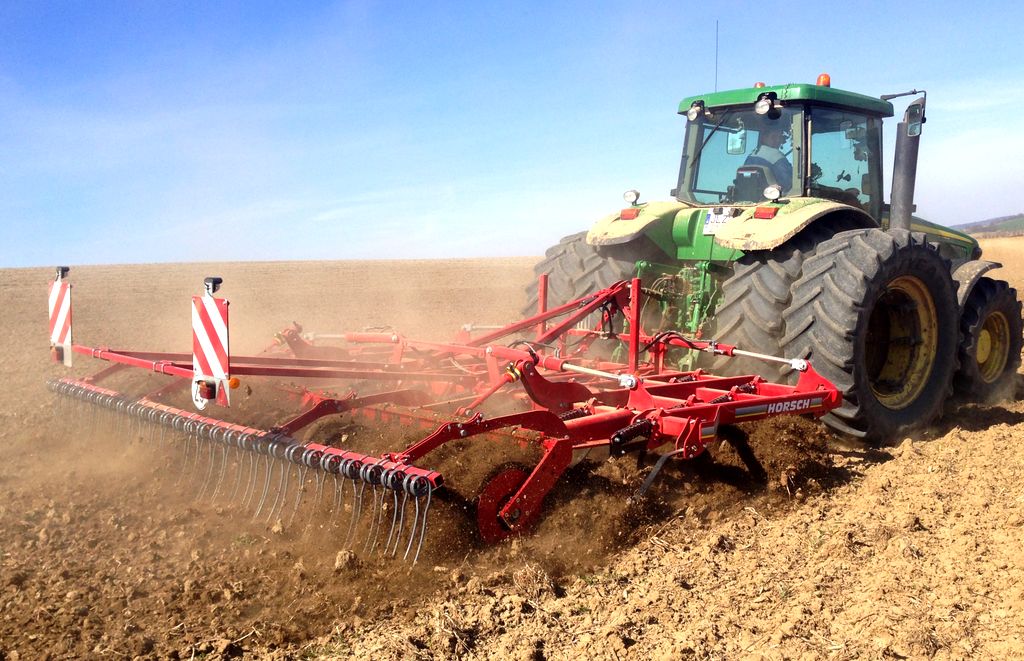 Tökéletes sekély talajművelésre a megoldás a Horsch Cruiser
