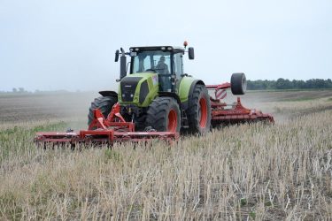 szántóföld traktor aprítóhenger tárcsa