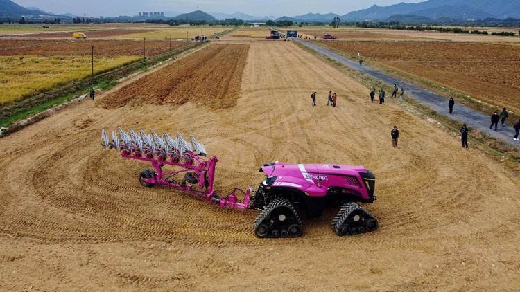 autonóm traktor