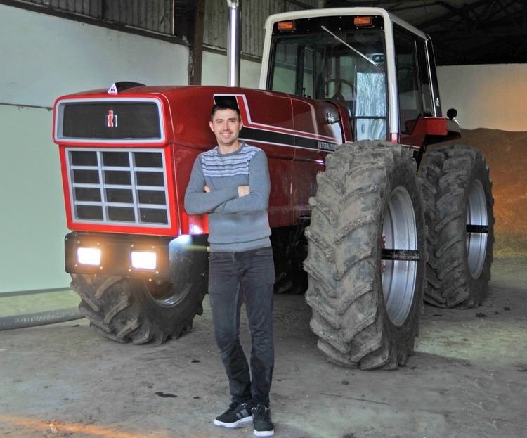 Gyömrei Antal és az IH-3588 traktor