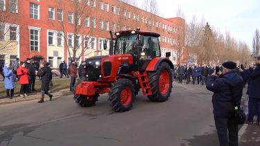 Belarus 2022 traktor