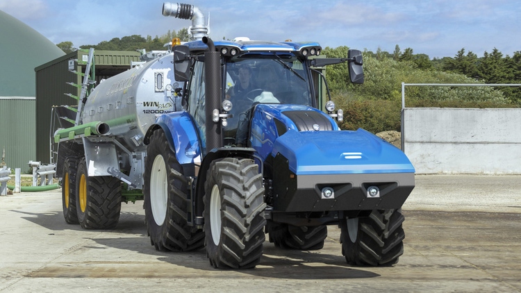 New Holland Metán traktor