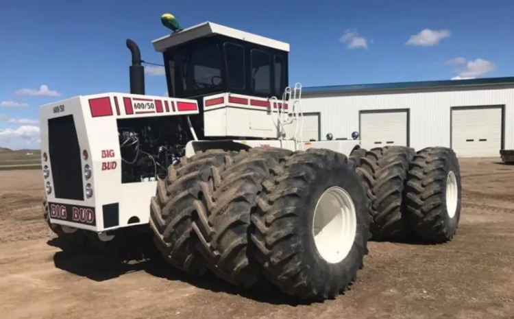 big bud traktor