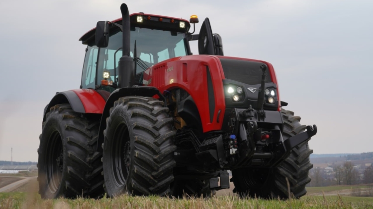 MTZ Belarus 3522 traktor