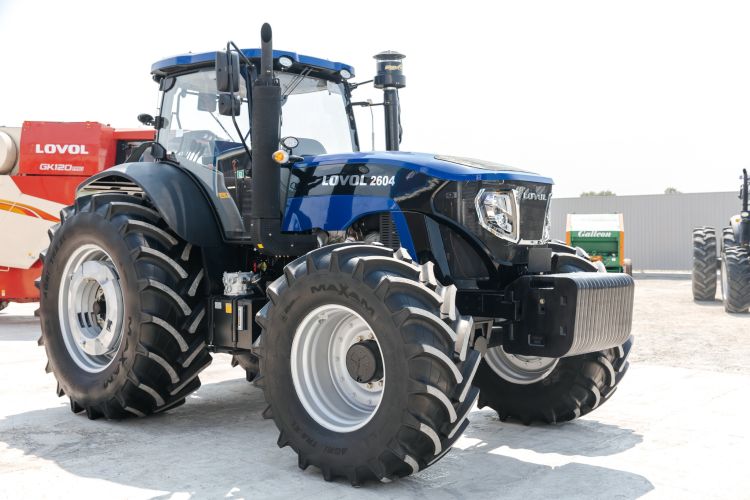 Lovol 2604 traktor