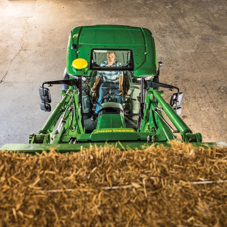 John Deere 5M tetőablak