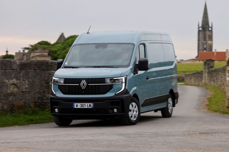 The new Renault Master is the van of the year 2025