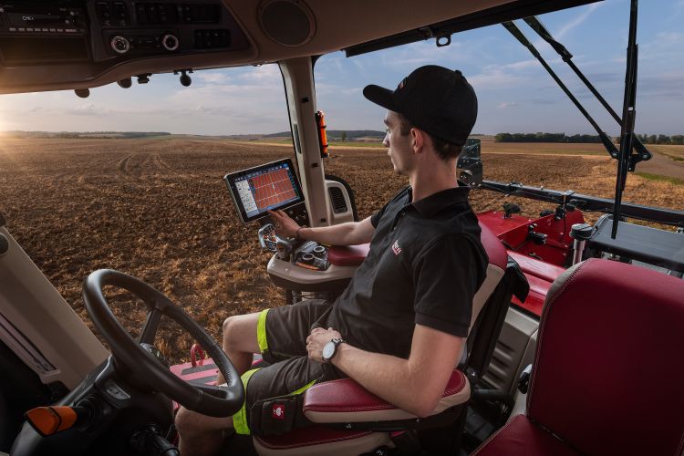 Case IH Quadtrac 715 kabin