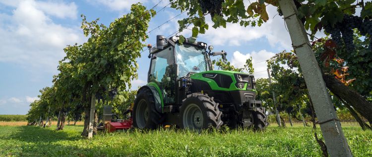 DEUTZ-FAHR Smart Vineyard Traktor