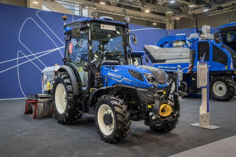 New Holland T4 FNV traktorok Advanced Vision Assisted Guidance rendszere