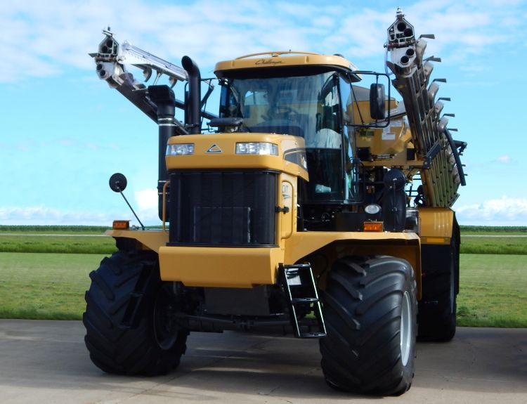 Challenger TerraGator TG8400B