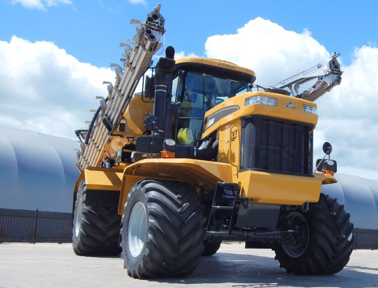 Challenger TerraGator TG8400B