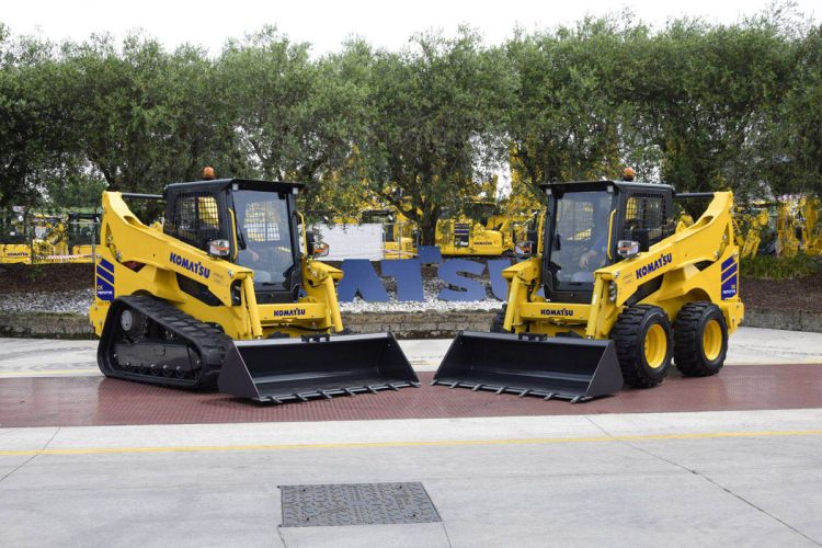 Új Komatsu skid-steer-rakodók