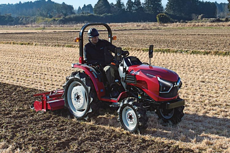 Mitsubishi XS traktor
