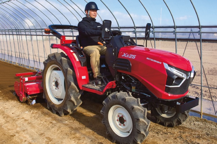 Mitsubishi XS traktor