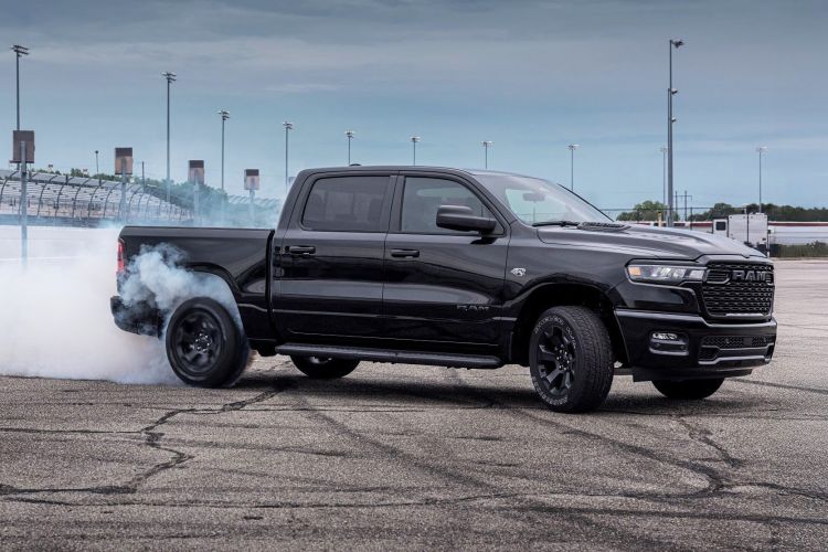 V8-as HEMI RAM 1500