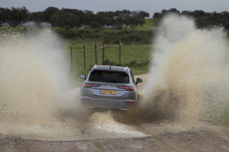 Mitsubishi Outlander PHEV