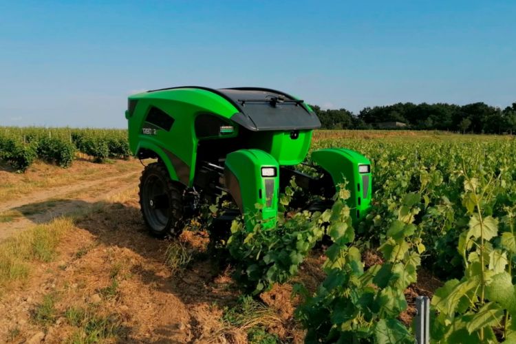 SITIA Trektor – francia hibrid autonóm mezőgazdasági hordozó, három méretben