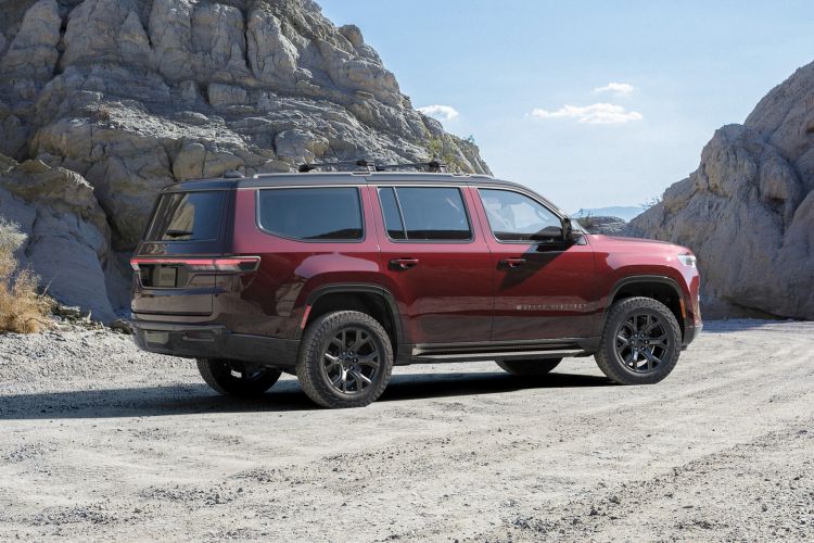 Jeep Grand Wagoneer REEV