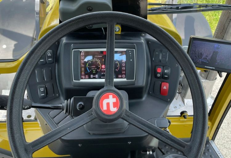 Rigitrac SKH 150 kormány