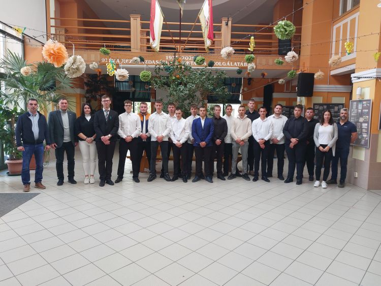 jánoshalmai diákok