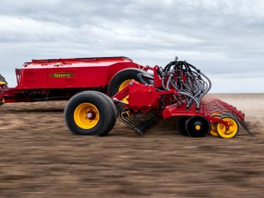 Väderstad TriForce II vetőcsoroszlya