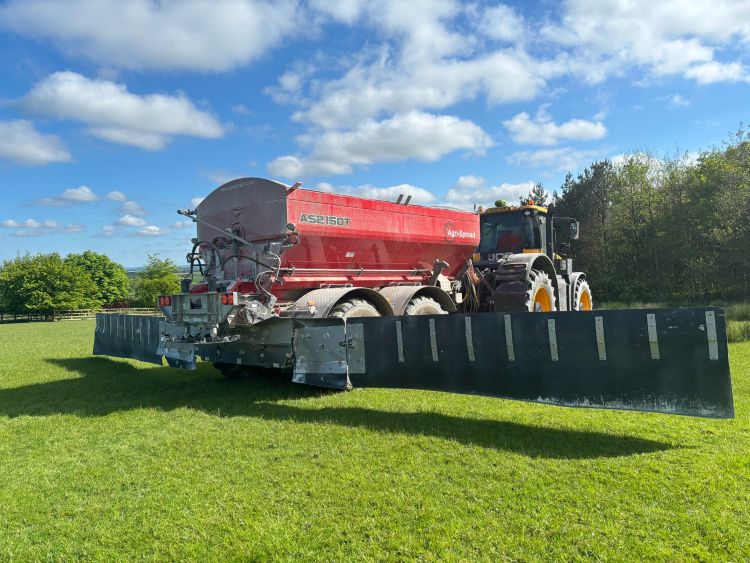 AgriSpread AS2000 – precíziós szórás nagy tartománnyal