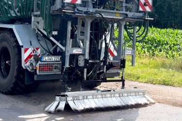 Westermann a kefés tisztítórendszerek Wienhoff a hígtrágya tartálykocsin