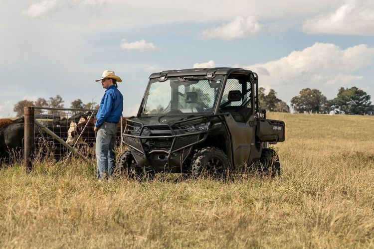 Can-Am Defender HD11: új alapokra helyezett munkagép