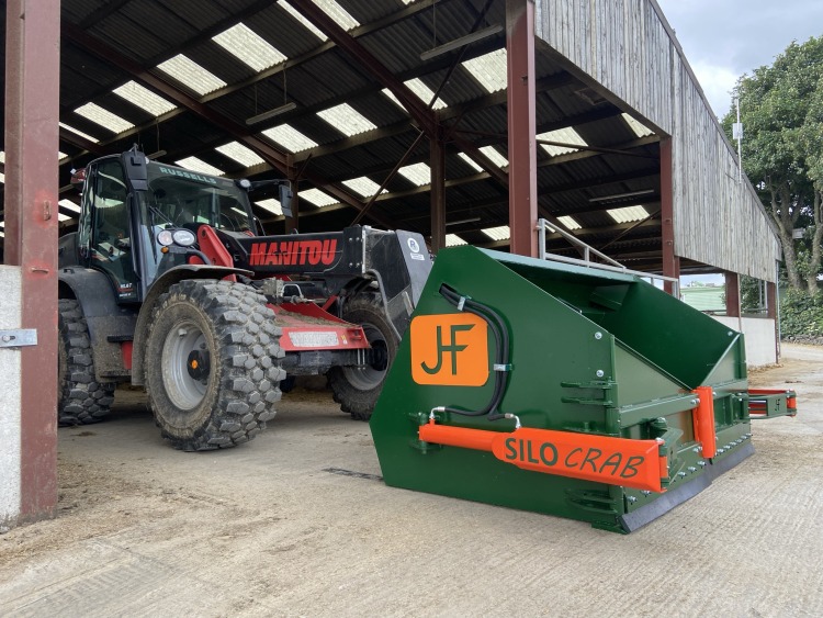 JFH Silo Crab – hidraulikus silógyűjtő rakodóra