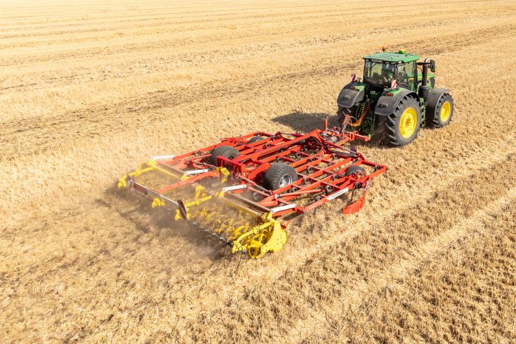 Pöttinger PLANO sekélykultivátor