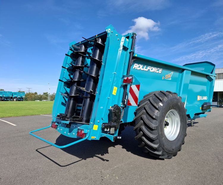 Rollforce-Compact 5514 trágyaszóró