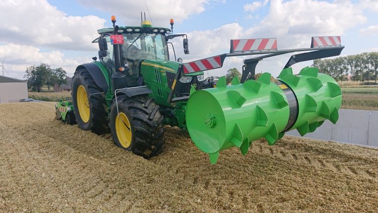 VDM Silage Spreader silóterítéshez