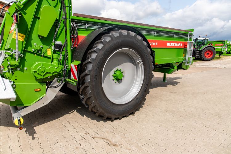 Bergmann TSW 2140 alacsony építésű univerzális szóró