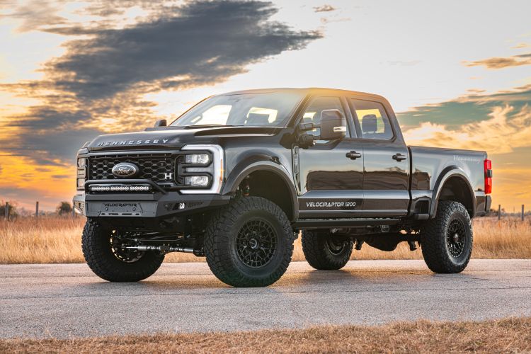 Hennessey VelociRaptor 1200 F-250 – jubileumi amerikai erődemonstráció