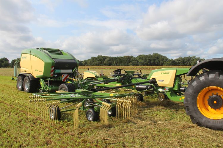 Krone rendképző és bálázó-bálacsomagoló