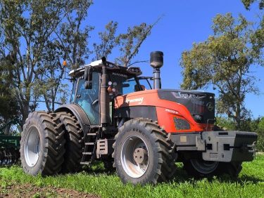 Hanomag Stark 2600 traktor