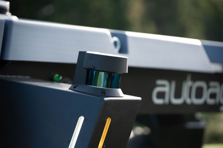 AutoAgri IC12 – autonóm eszközhordozó