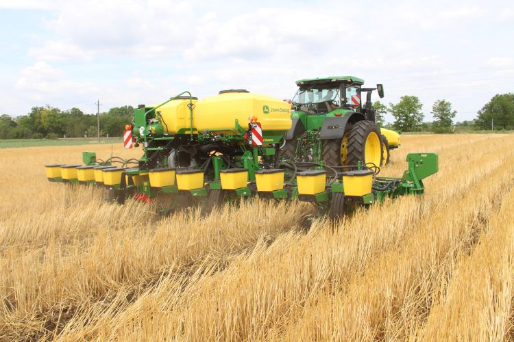 John Deere 1775NT CCS ExactEmerge szemenkénti vetőgép