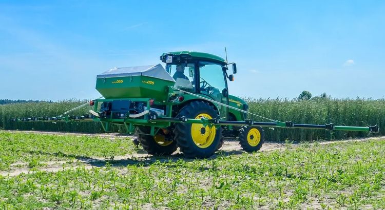 Zürn D55 pneumatikus műtrágyaszóró
